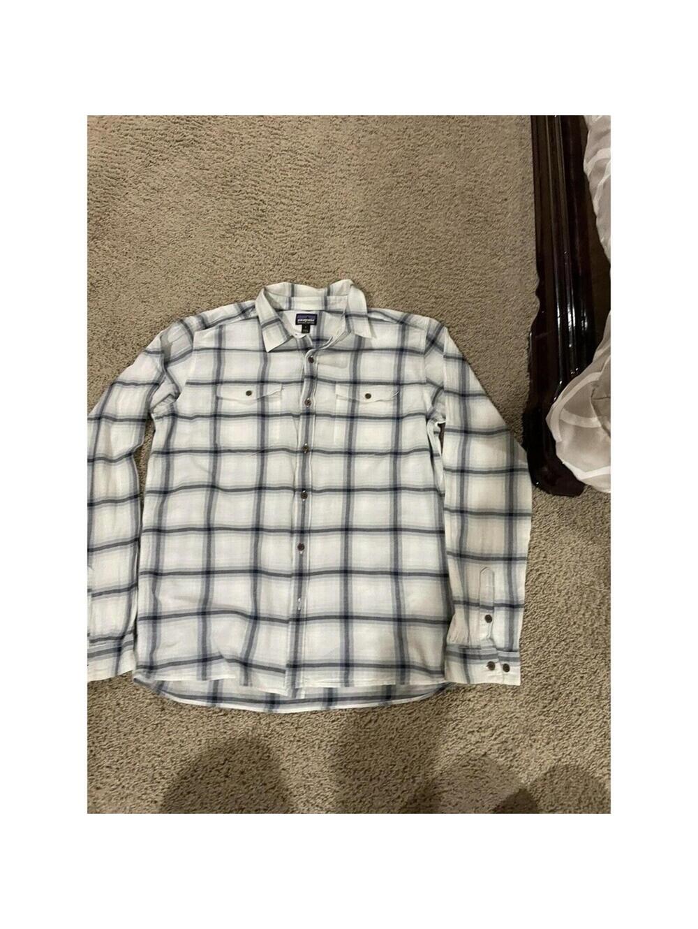 Men Patagonia organic cotton plaid shirt white blue stripes L LARGE long sleeve